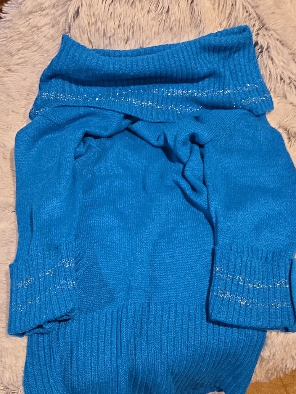 Women’s Bright Blue Off-the-Shoulder Sweater with Subtle Sparkle